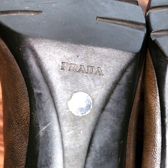 Prada Heels Super cute 💕 - Picture 7 of 9